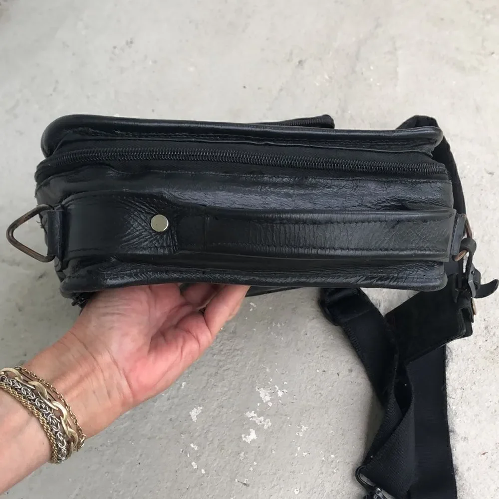 Tumi Messenger travel bag
